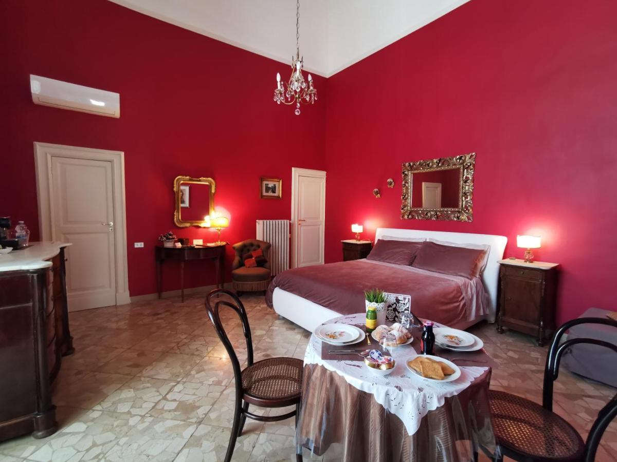 Chez Moi Charme B&B Лечче Экстерьер фото